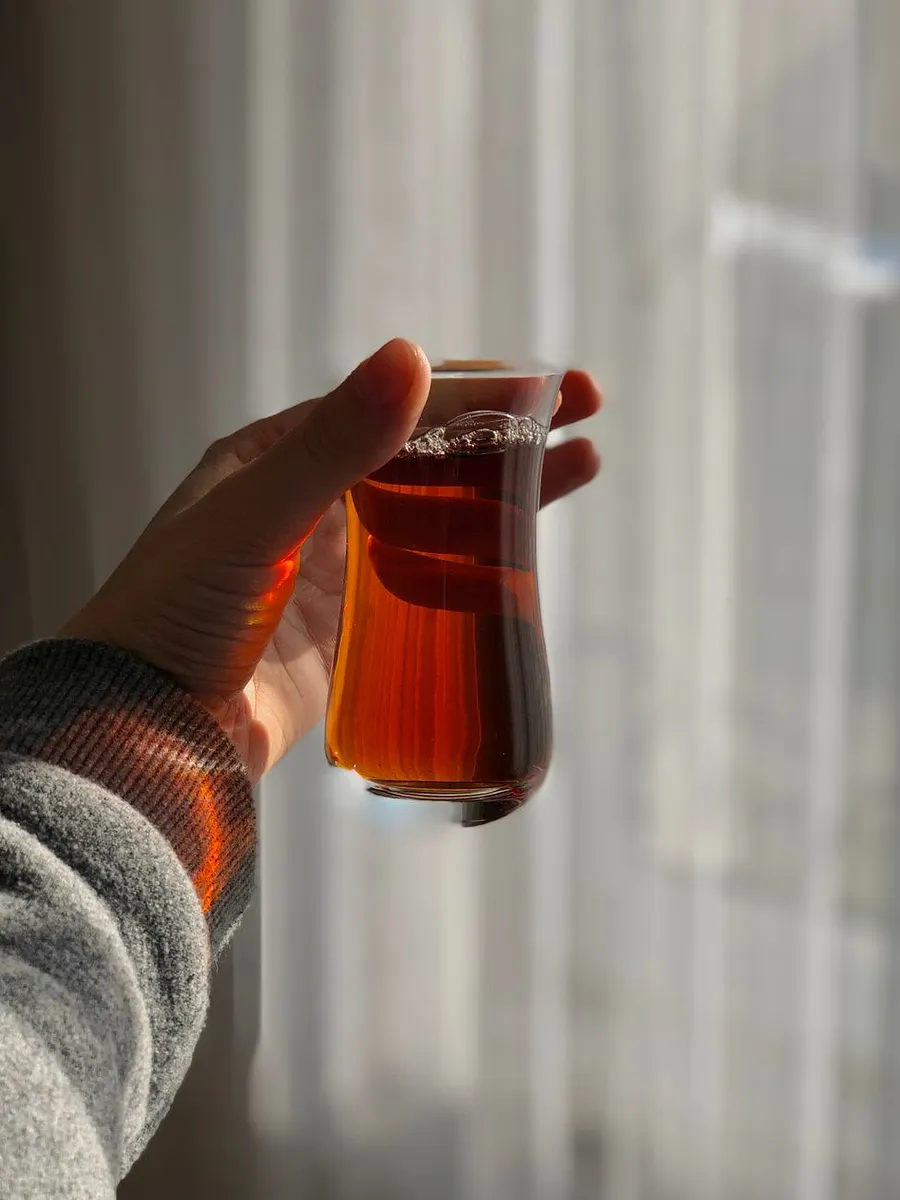 How to Make Tea a Daily Ritual (and Why 10 Minutes Is Enough)